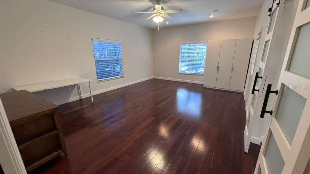 出租: $3,450 (3 贝兹, 2 浴室, 2522 平方英尺)