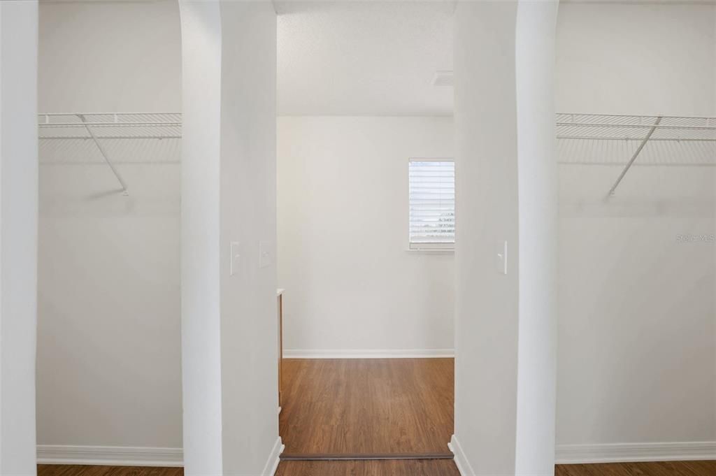 For Sale: $374,900 (4 beds, 2 baths, 2260 Square Feet)