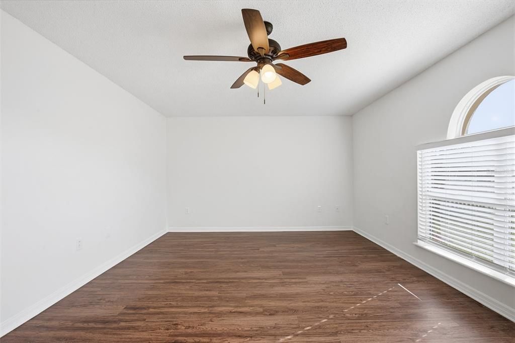 For Sale: $374,900 (4 beds, 2 baths, 2260 Square Feet)