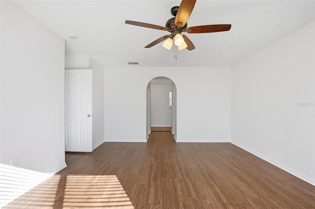 For Sale: $374,900 (4 beds, 2 baths, 2260 Square Feet)