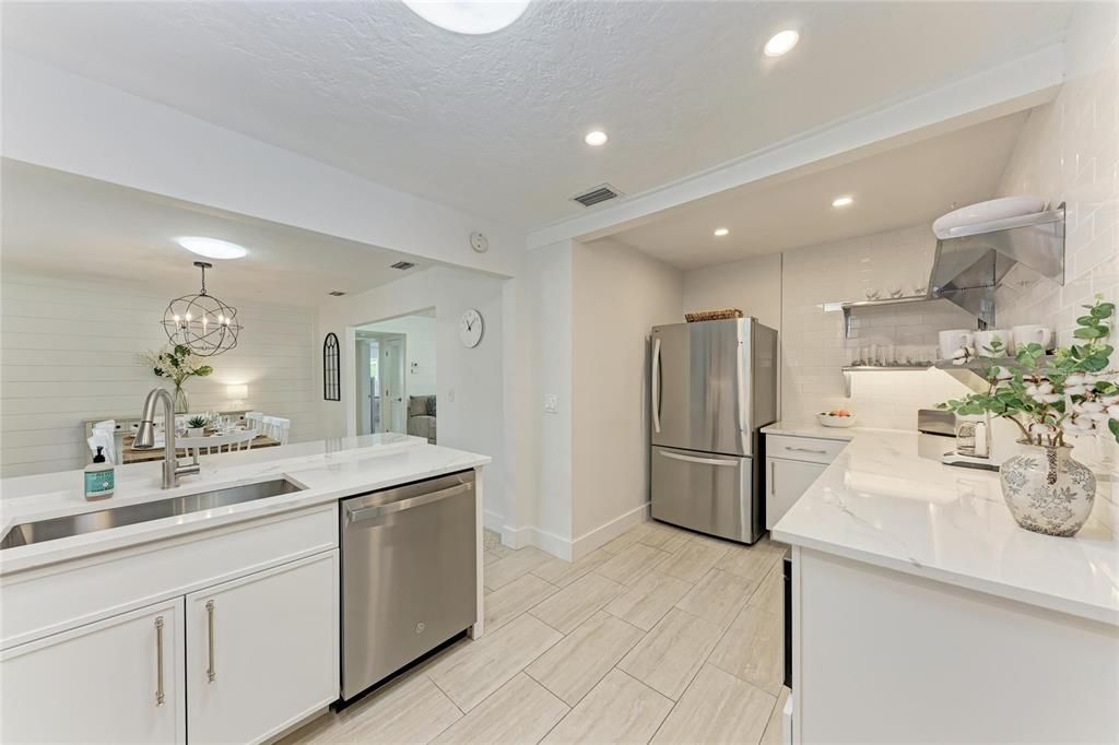 待售: $1,995,000 (3 贝兹, 2 浴室, 1765 平方英尺)