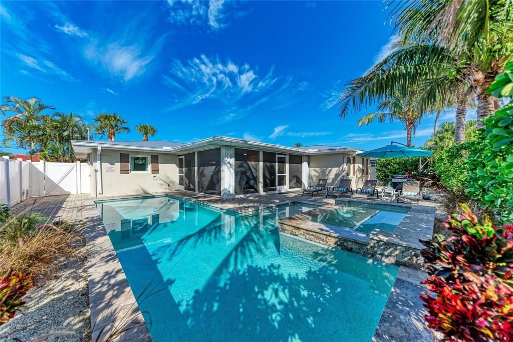 待售: $1,995,000 (3 贝兹, 2 浴室, 1765 平方英尺)