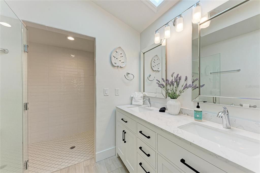 待售: $1,995,000 (3 贝兹, 2 浴室, 1765 平方英尺)