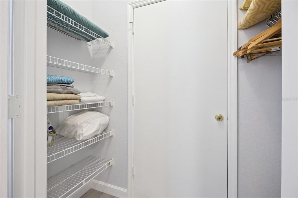 待售: $195,000 (3 贝兹, 2 浴室, 1244 平方英尺)