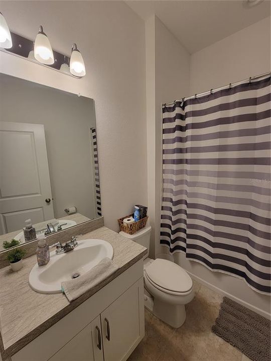 En Renta: $2,250 (3 camas, 2 baños, 1811 Pies cuadrados)