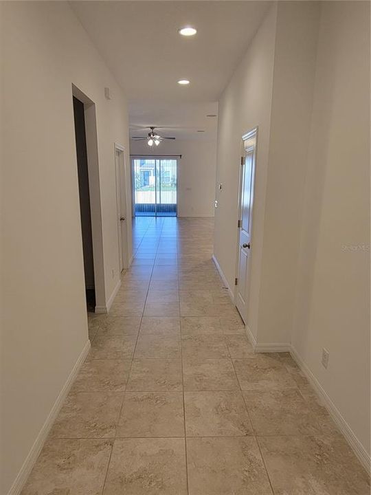 En Renta: $2,250 (3 camas, 2 baños, 1811 Pies cuadrados)