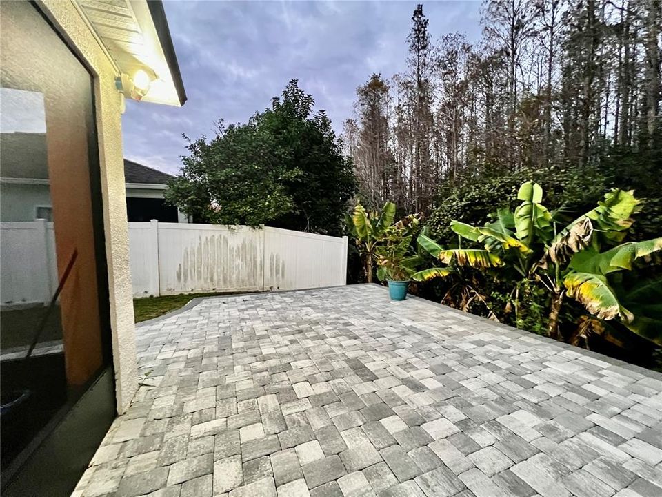 For Rent: $2,550 (3 beds, 2 baths, 1625 Square Feet)