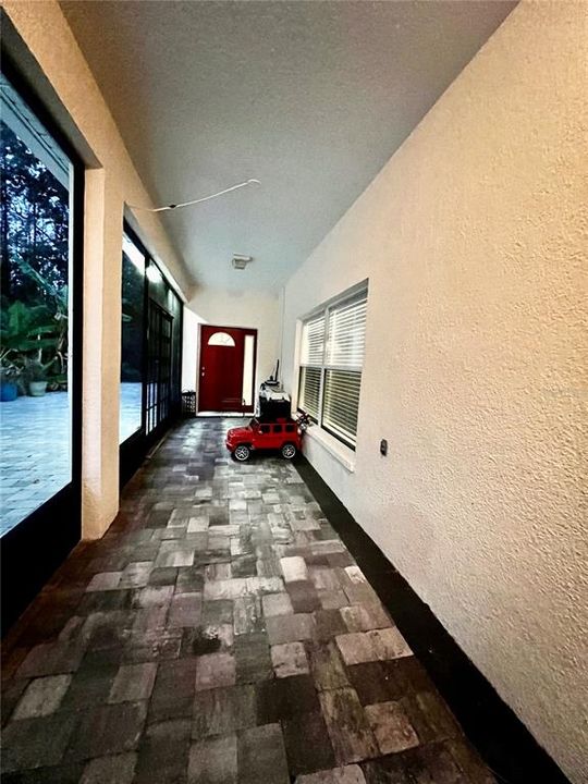 For Rent: $2,550 (3 beds, 2 baths, 1625 Square Feet)