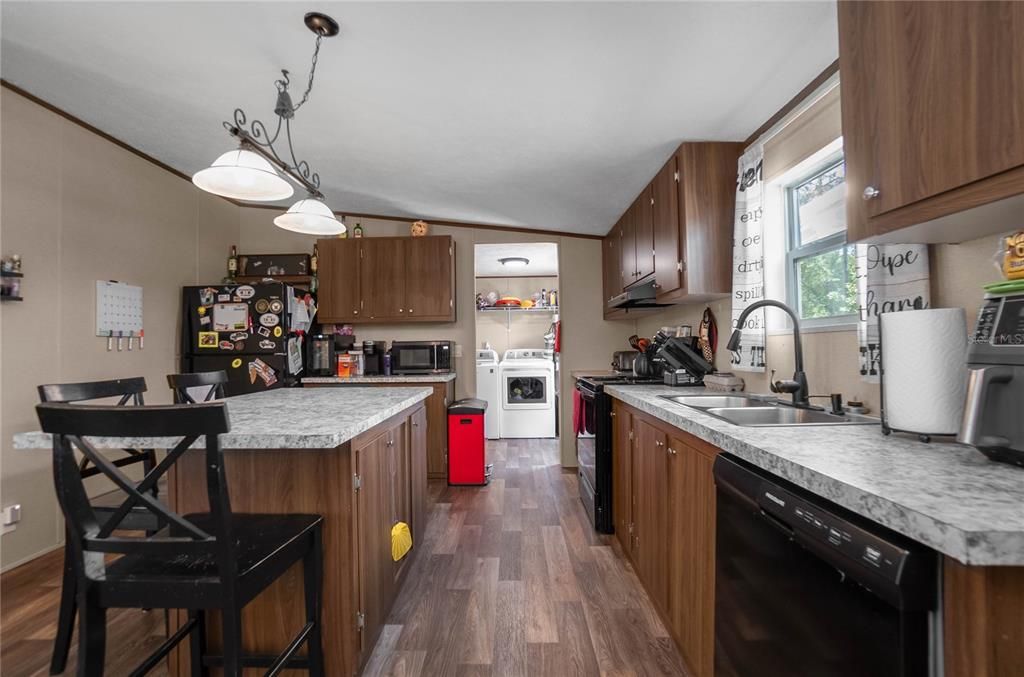 For Sale: $349,000 (5 beds, 3 baths, 2128 Square Feet)