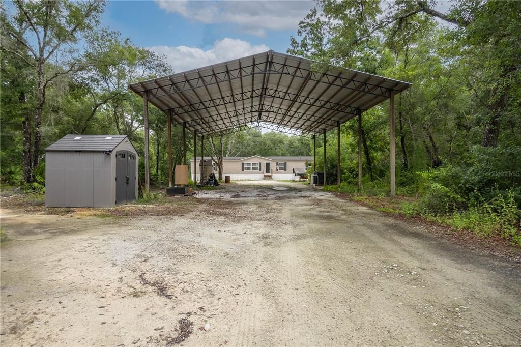 For Sale: $349,000 (5 beds, 3 baths, 2128 Square Feet)