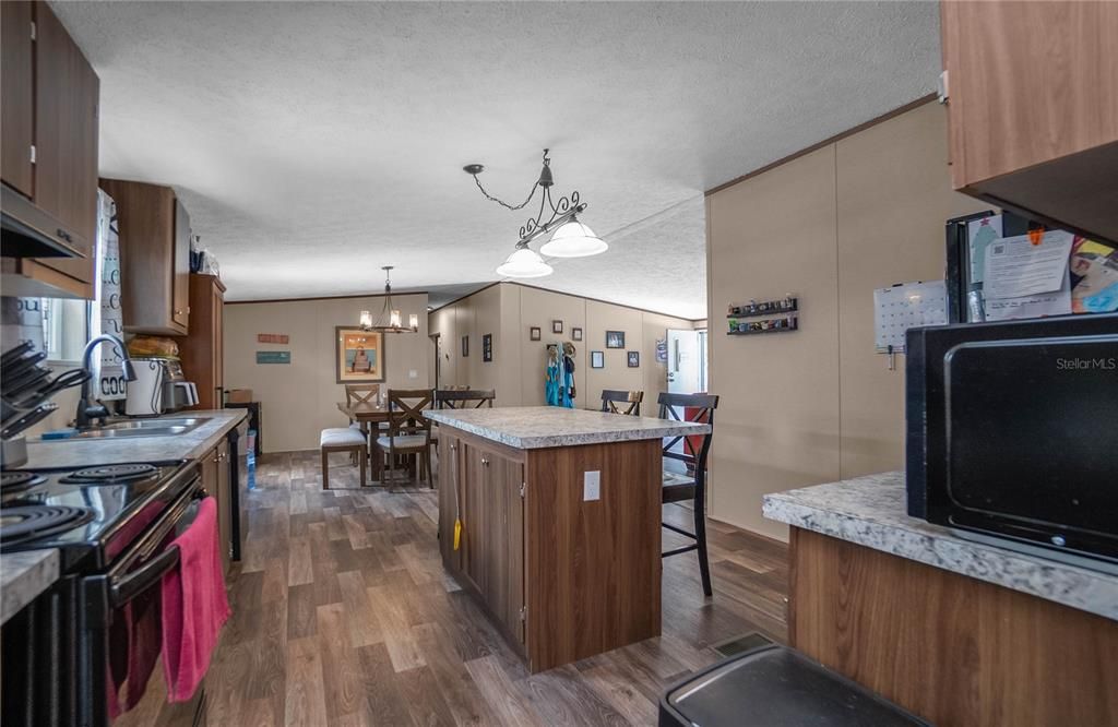 For Sale: $349,000 (5 beds, 3 baths, 2128 Square Feet)