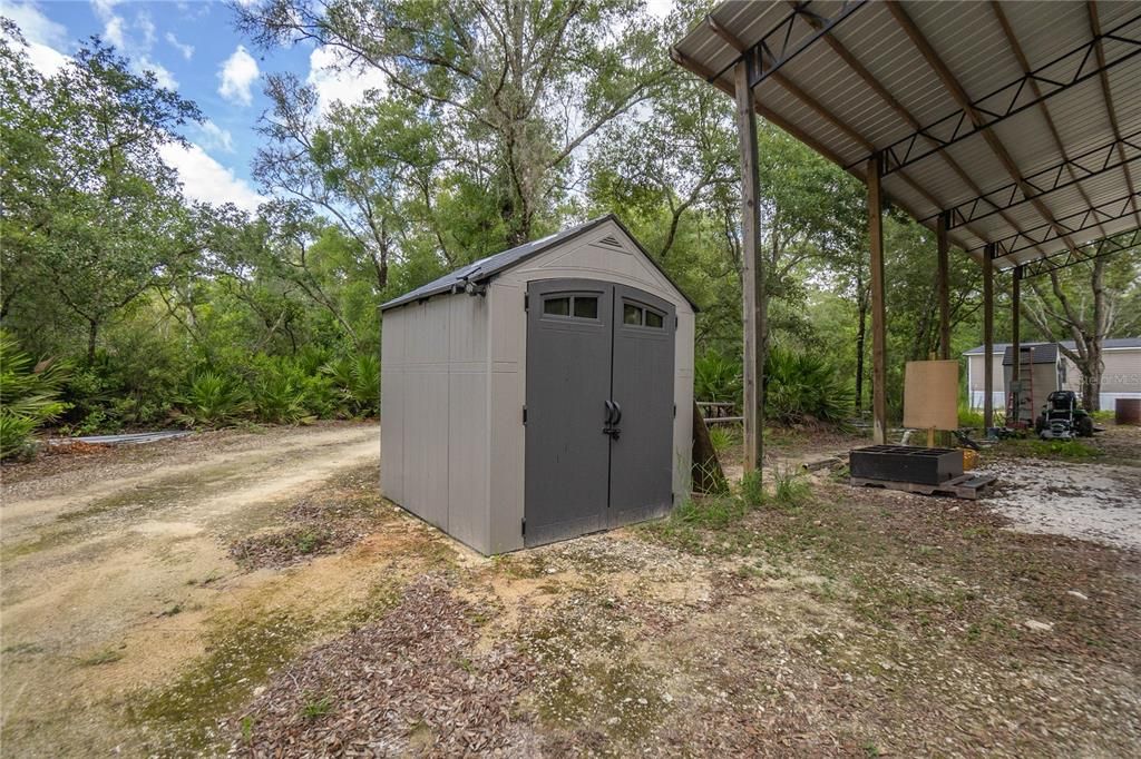 For Sale: $349,000 (5 beds, 3 baths, 2128 Square Feet)