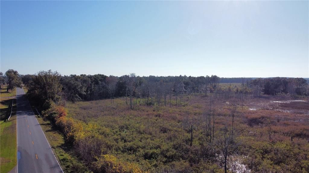 На продажу: $299,000 (35.17 acres)