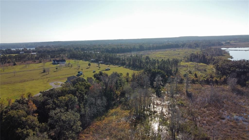 На продажу: $299,000 (35.17 acres)