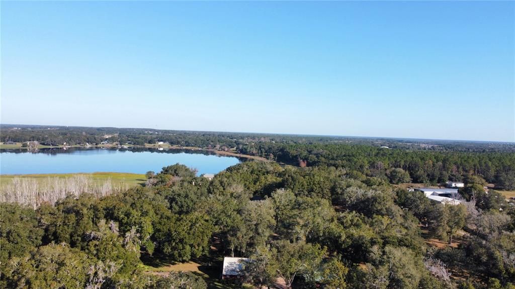 На продажу: $299,000 (35.17 acres)