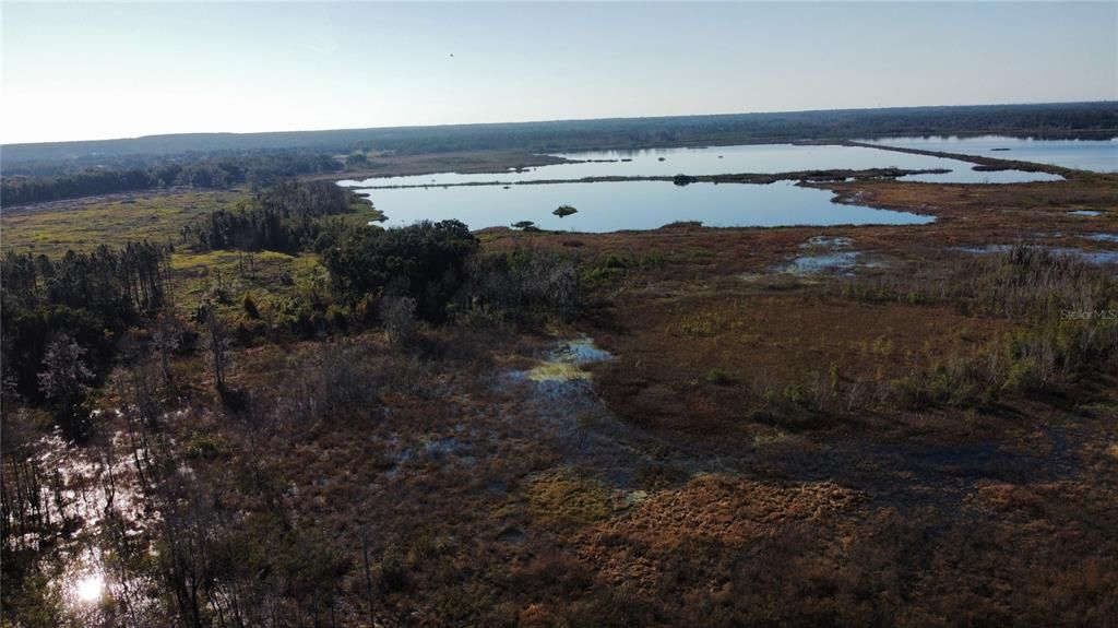 На продажу: $299,000 (35.17 acres)