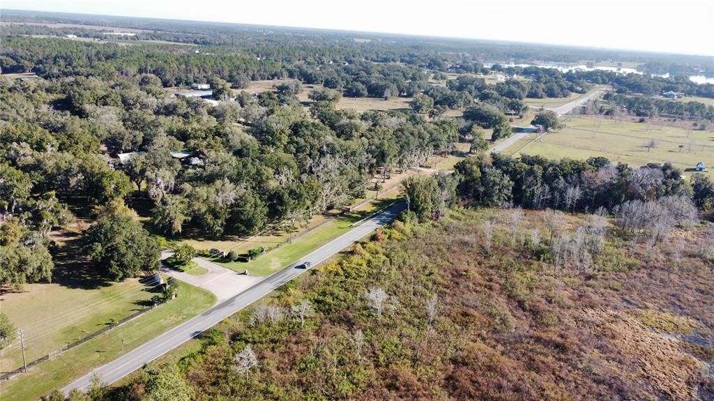 На продажу: $299,000 (35.17 acres)