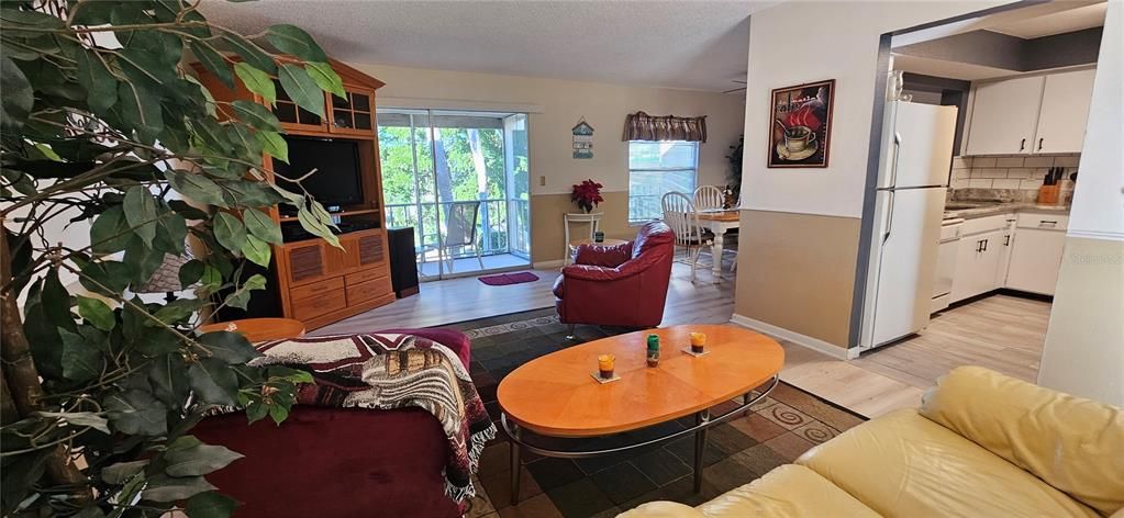 For Sale: $207,000 (3 beds, 2 baths, 1244 Square Feet)