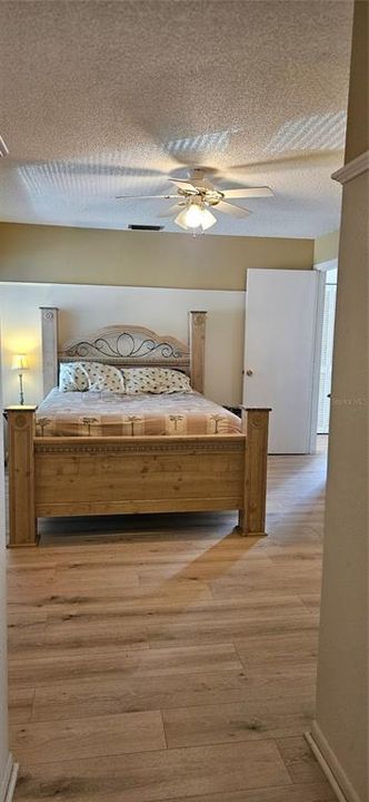 For Sale: $207,000 (3 beds, 2 baths, 1244 Square Feet)