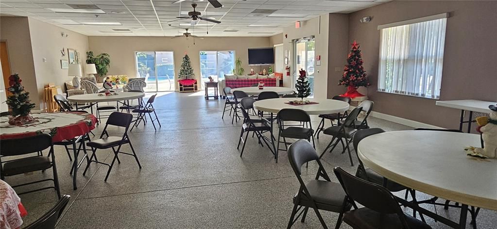 For Sale: $207,000 (3 beds, 2 baths, 1244 Square Feet)