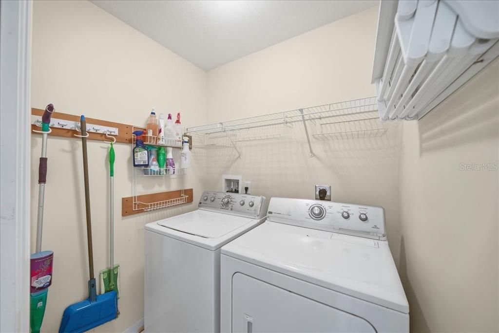 For Sale: $475,000 (3 beds, 2 baths, 1684 Square Feet)