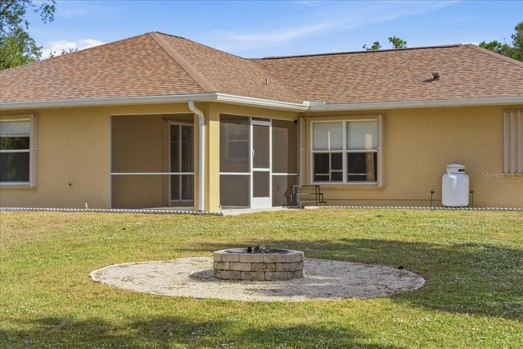 For Sale: $475,000 (3 beds, 2 baths, 1684 Square Feet)