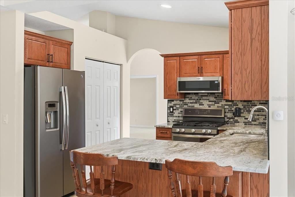 For Sale: $475,000 (3 beds, 2 baths, 1684 Square Feet)