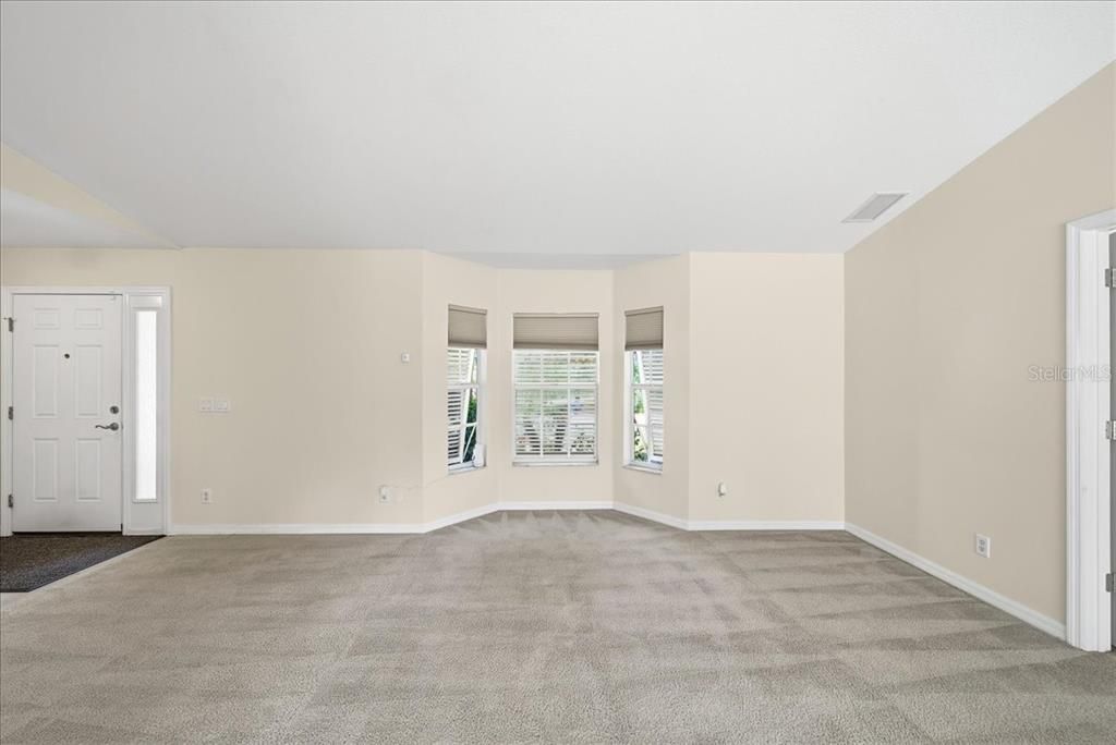 For Sale: $475,000 (3 beds, 2 baths, 1684 Square Feet)