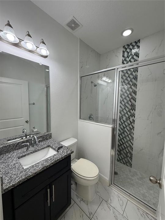 出租: $2,700 (6 贝兹, 3 浴室, 2363 平方英尺)