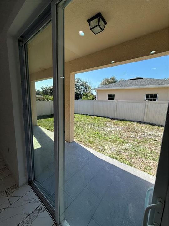 出租: $2,700 (6 贝兹, 3 浴室, 2363 平方英尺)