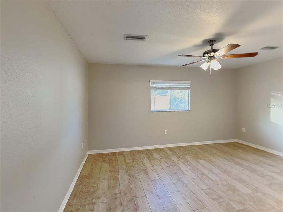 出租: $2,119 (3 贝兹, 2 浴室, 1395 平方英尺)