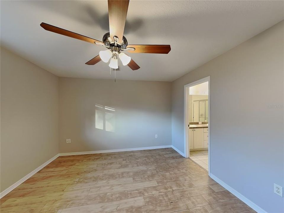 出租: $2,119 (3 贝兹, 2 浴室, 1395 平方英尺)