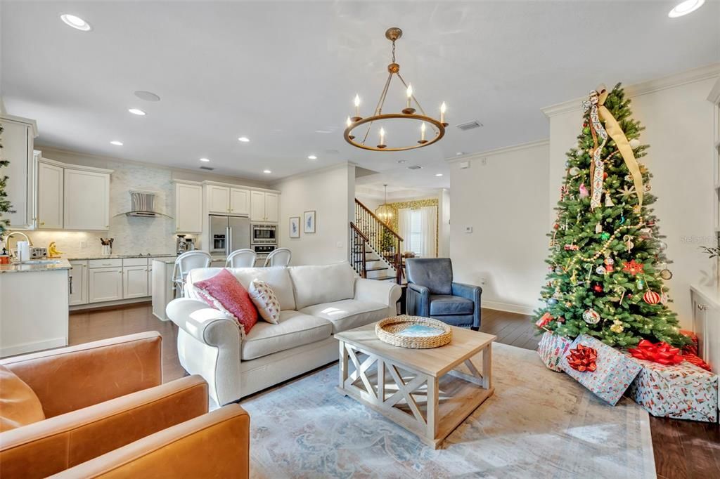 For Sale: $1,200,000 (5 beds, 3 baths, 2868 Square Feet)