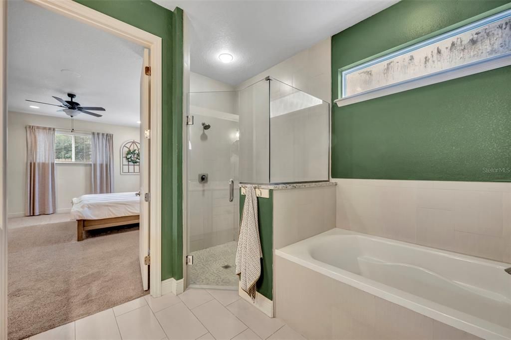 For Sale: $1,200,000 (5 beds, 3 baths, 2868 Square Feet)