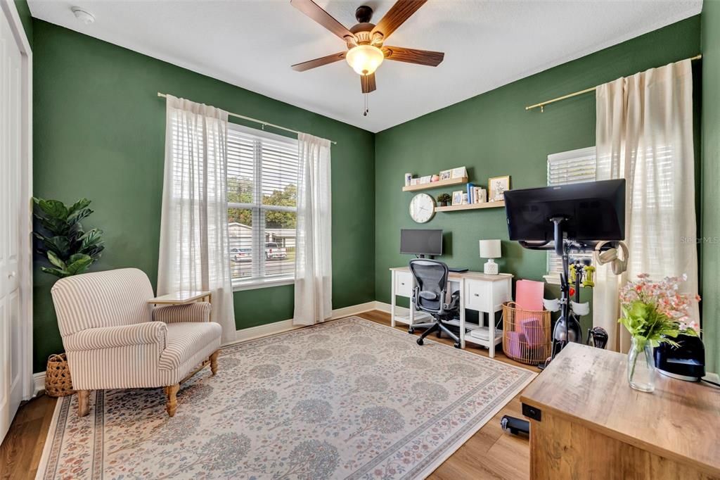 For Sale: $1,200,000 (5 beds, 3 baths, 2868 Square Feet)