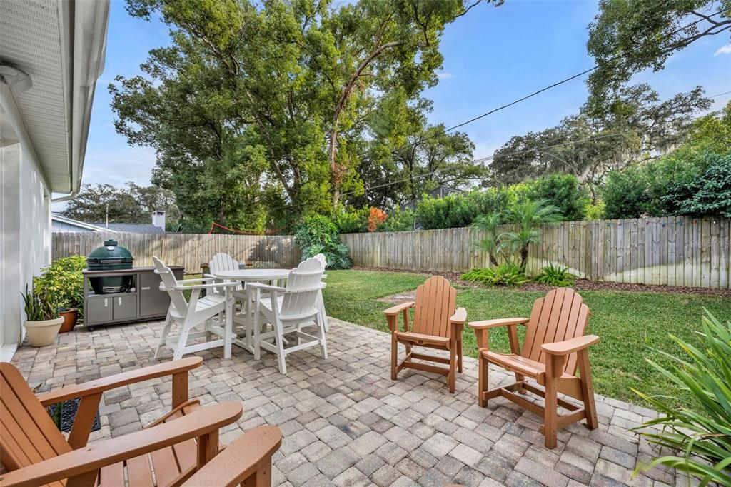 For Sale: $1,200,000 (5 beds, 3 baths, 2868 Square Feet)