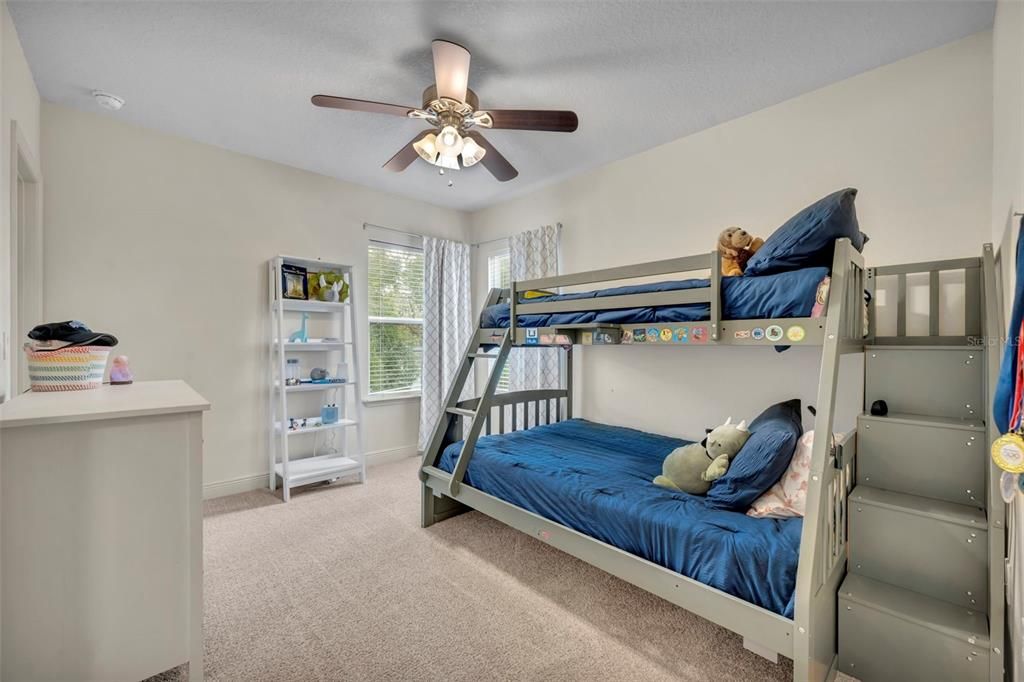 For Sale: $1,200,000 (5 beds, 3 baths, 2868 Square Feet)