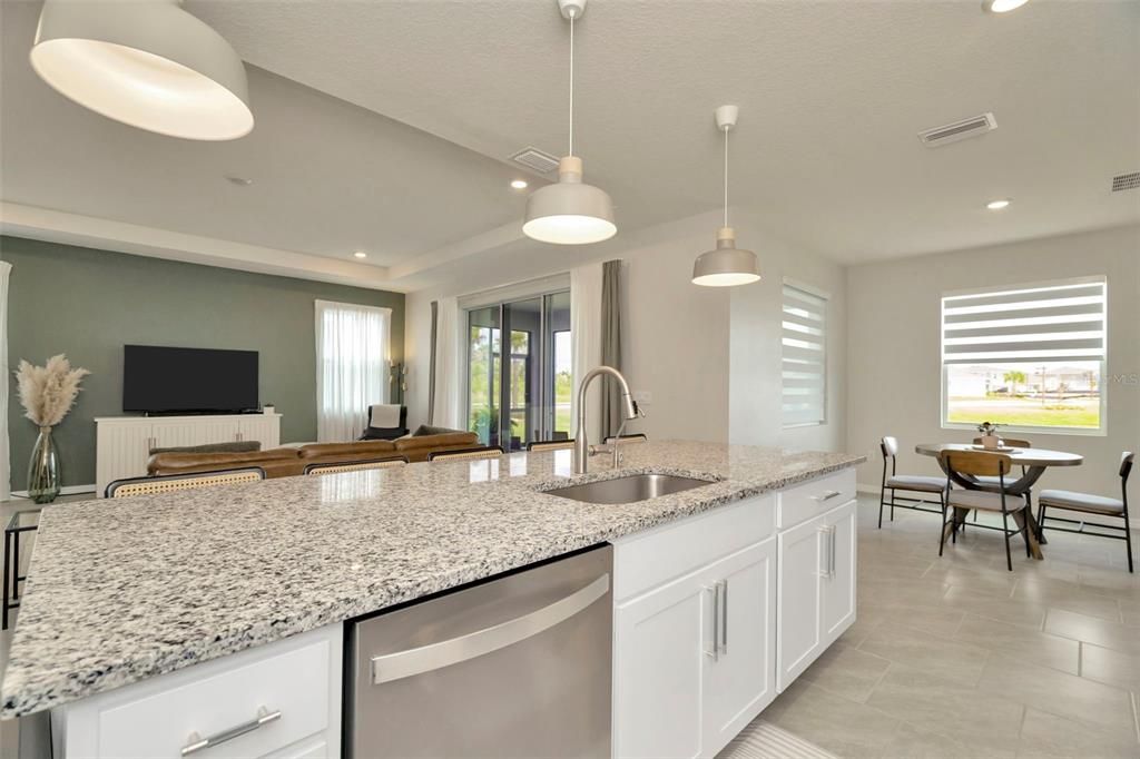 待售: $470,000 (4 贝兹, 3 浴室, 2798 平方英尺)