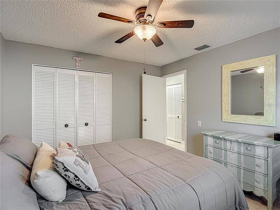 На продажу: $385,000 (3 спален, 2 ванн, 1648 Квадратных фут)