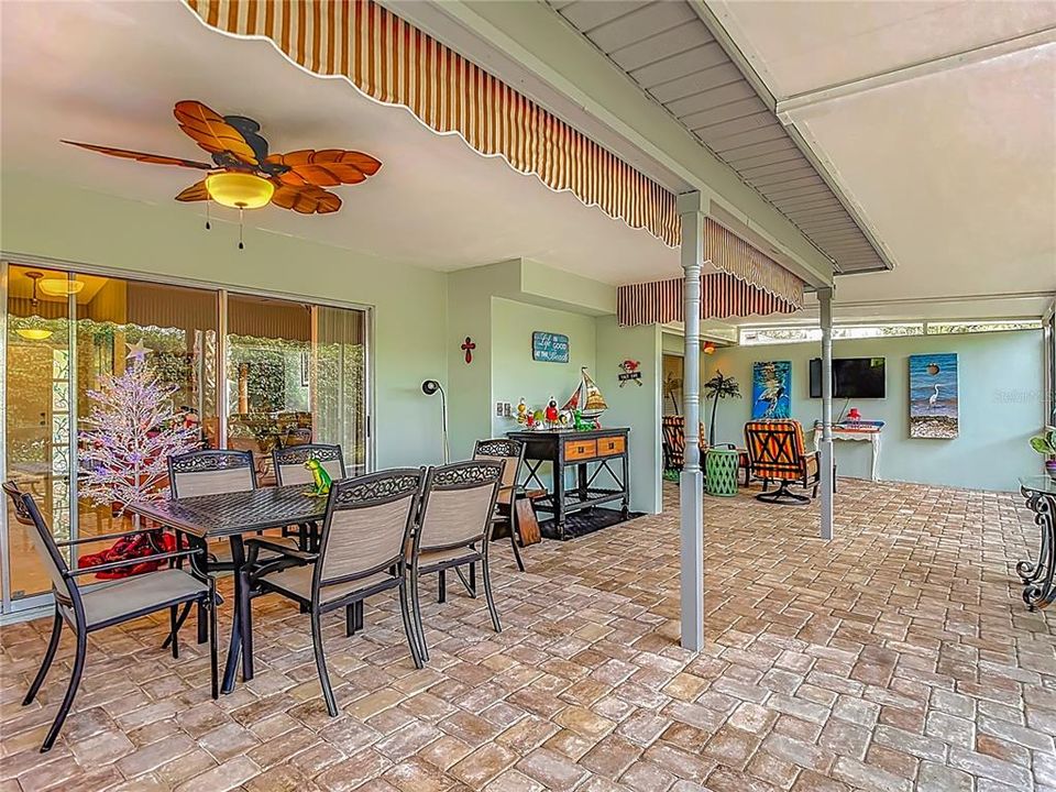 На продажу: $385,000 (3 спален, 2 ванн, 1648 Квадратных фут)