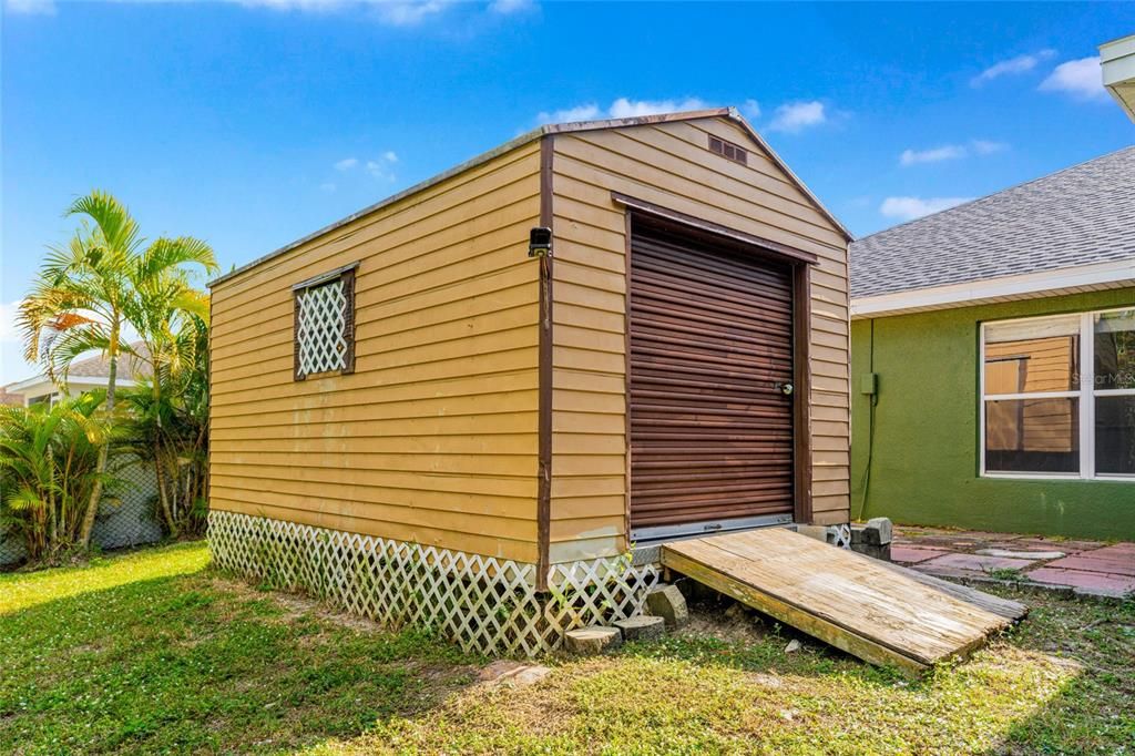 En Venta: $344,800 (4 camas, 2 baños, 2557 Pies cuadrados)