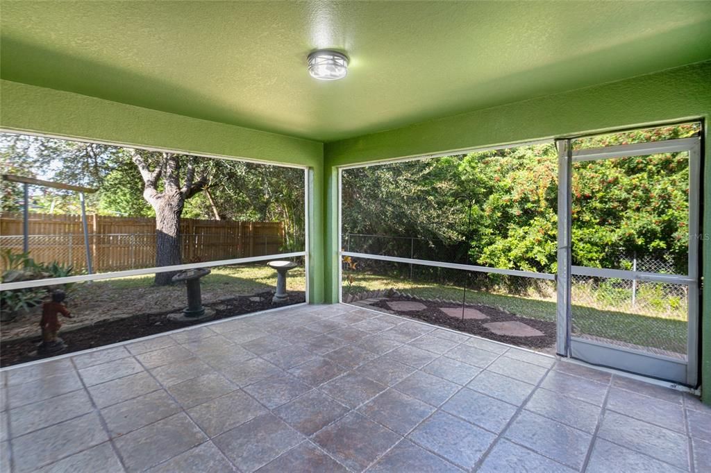 En Venta: $344,800 (4 camas, 2 baños, 2557 Pies cuadrados)