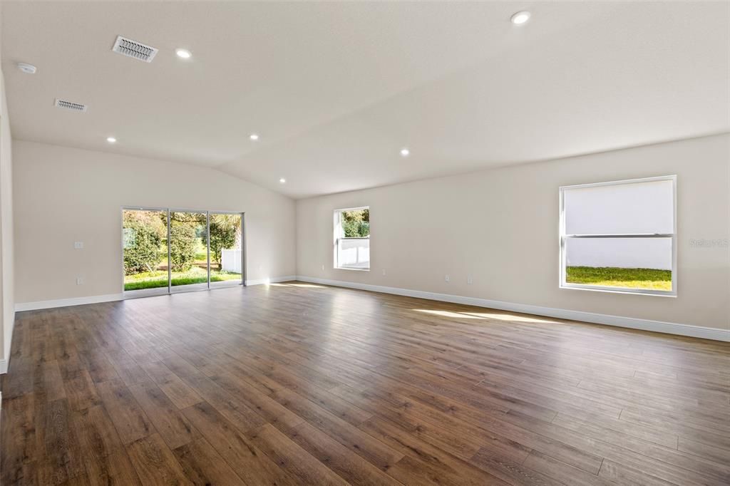 待售: $314,900 (3 贝兹, 2 浴室, 1856 平方英尺)