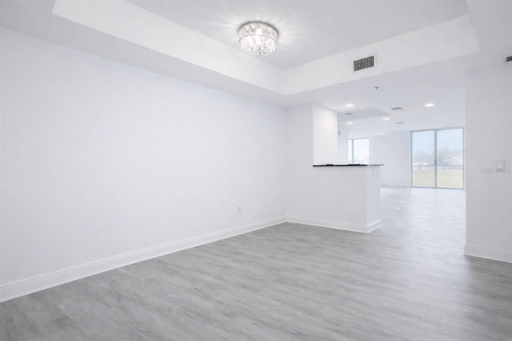 На продажу: $895,000 (2 спален, 2 ванн, 1911 Квадратных фут)