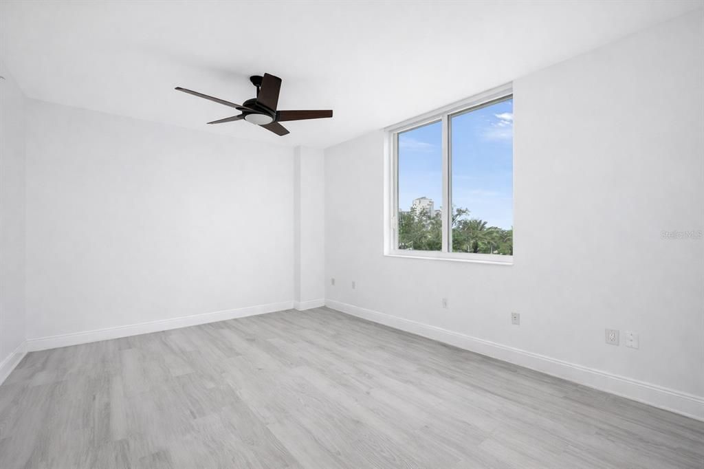 На продажу: $895,000 (2 спален, 2 ванн, 1911 Квадратных фут)