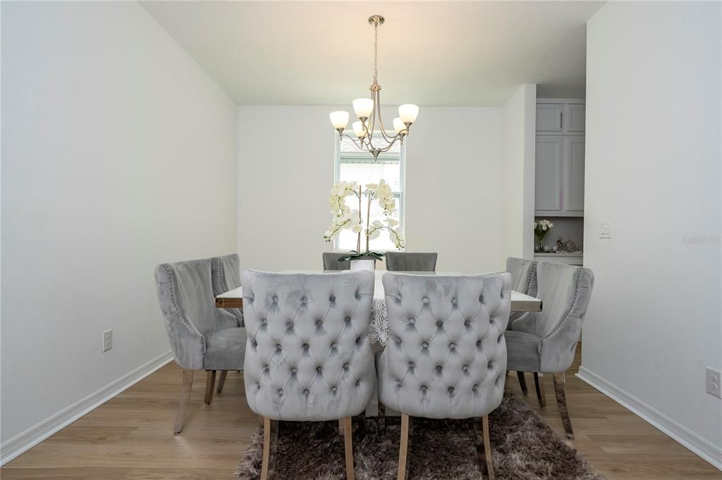 For Rent: $4,800 (5 beds, 4 baths, 3533 Square Feet)