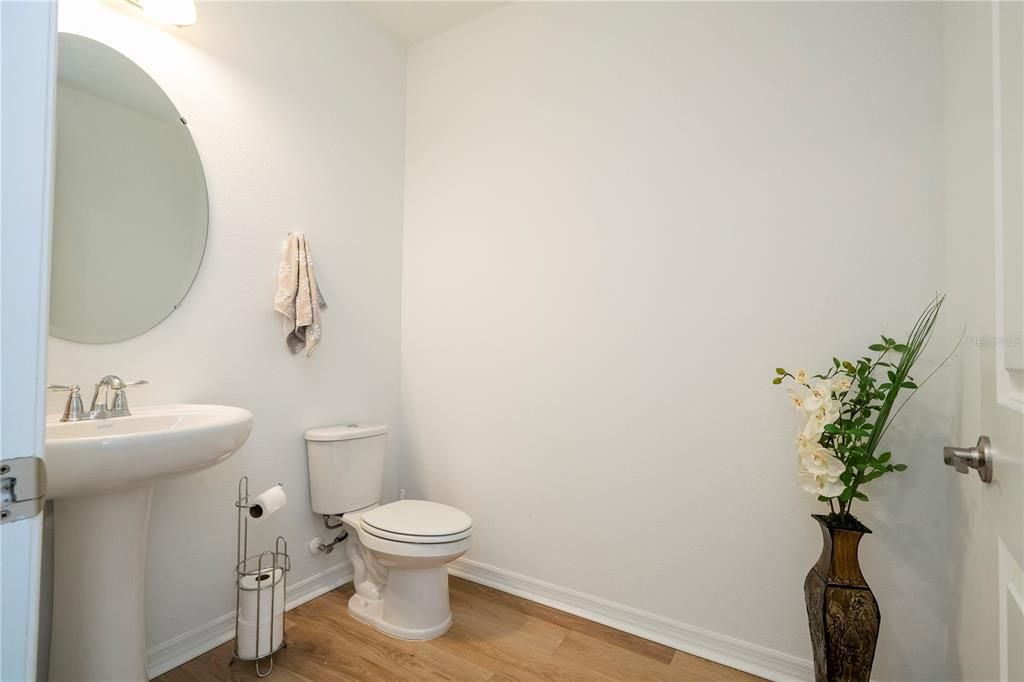 For Rent: $4,800 (5 beds, 4 baths, 3533 Square Feet)