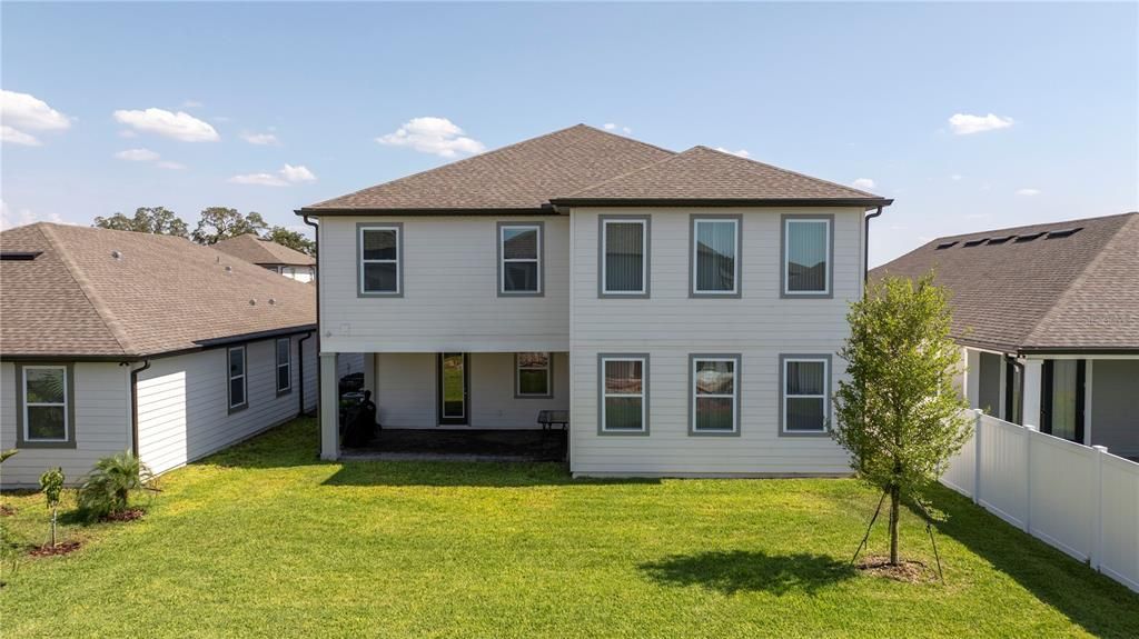 For Rent: $4,800 (5 beds, 4 baths, 3533 Square Feet)