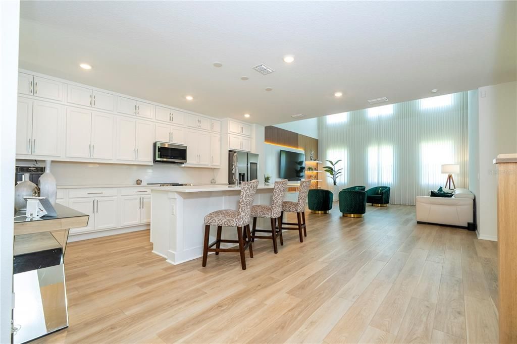 For Rent: $4,800 (5 beds, 4 baths, 3533 Square Feet)