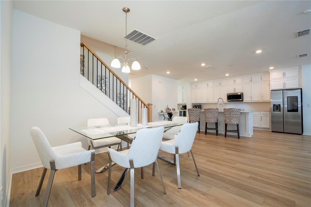 For Rent: $4,800 (5 beds, 4 baths, 3533 Square Feet)